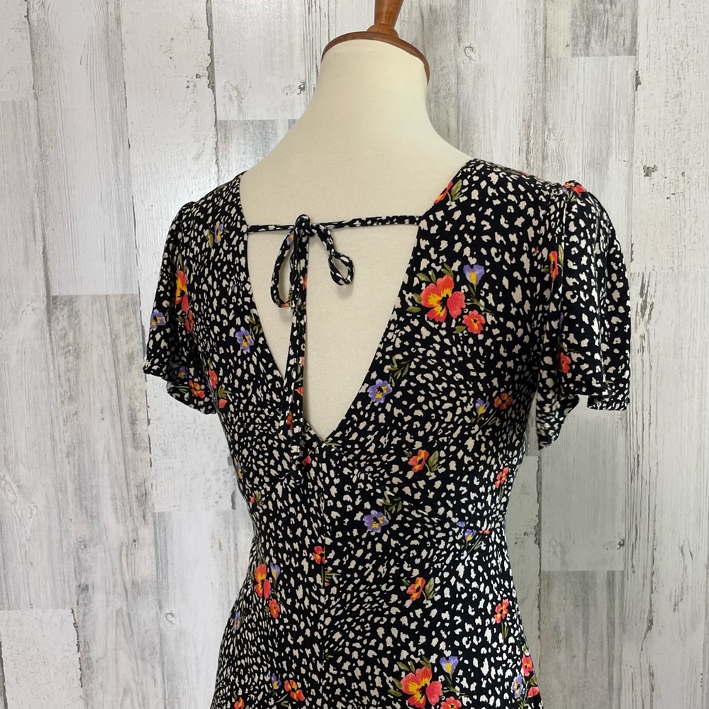 Forever 21 Floral Print Romper - Picture 10 of 12